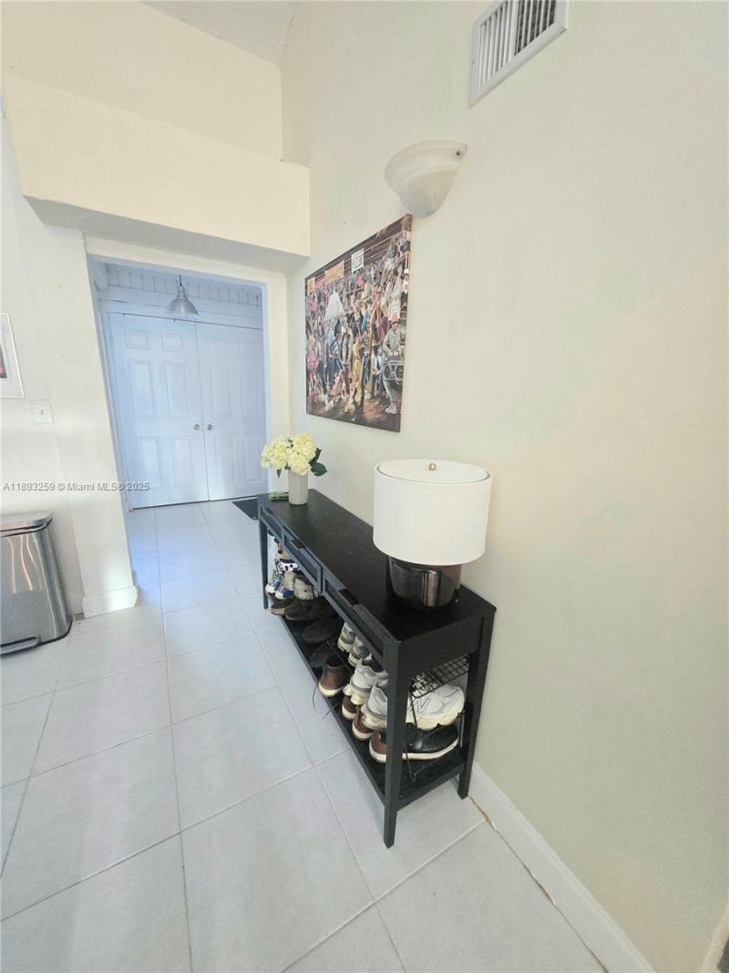 1757 NW 74th Ave, Unit 15, Plantation, FL 33313 Photo