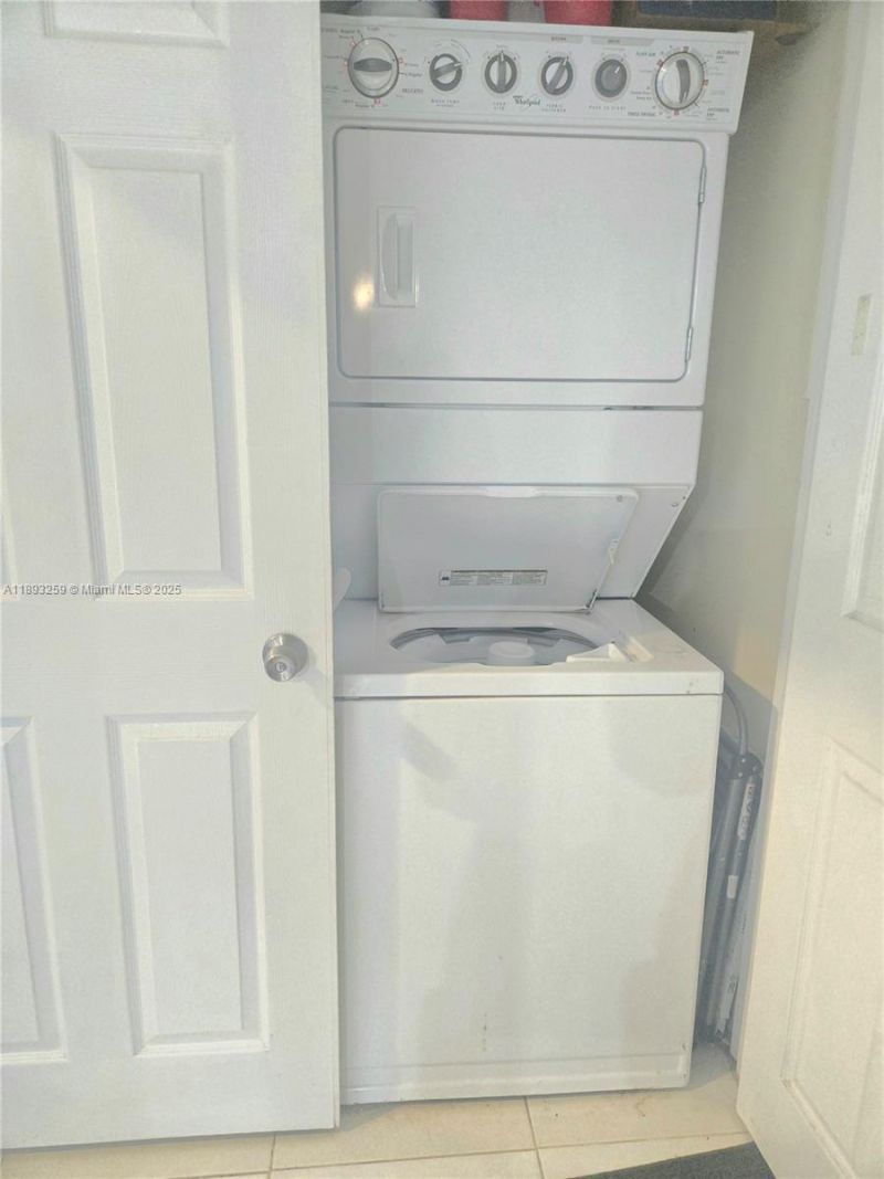 1757 NW 74th Ave, Unit 15, Plantation, FL 33313 Photo