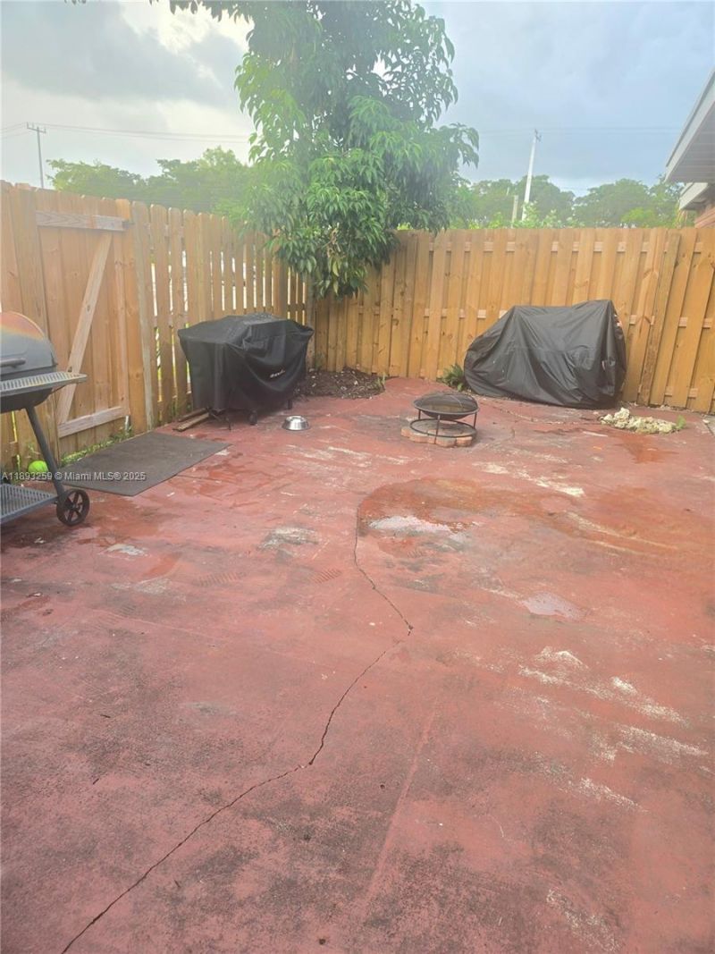 1757 NW 74th Ave, Unit 15, Plantation, FL 33313 Photo