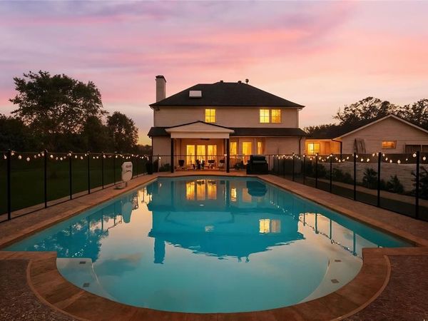 4011 E Bankhead HWY, Hudson Oaks, TX 76087