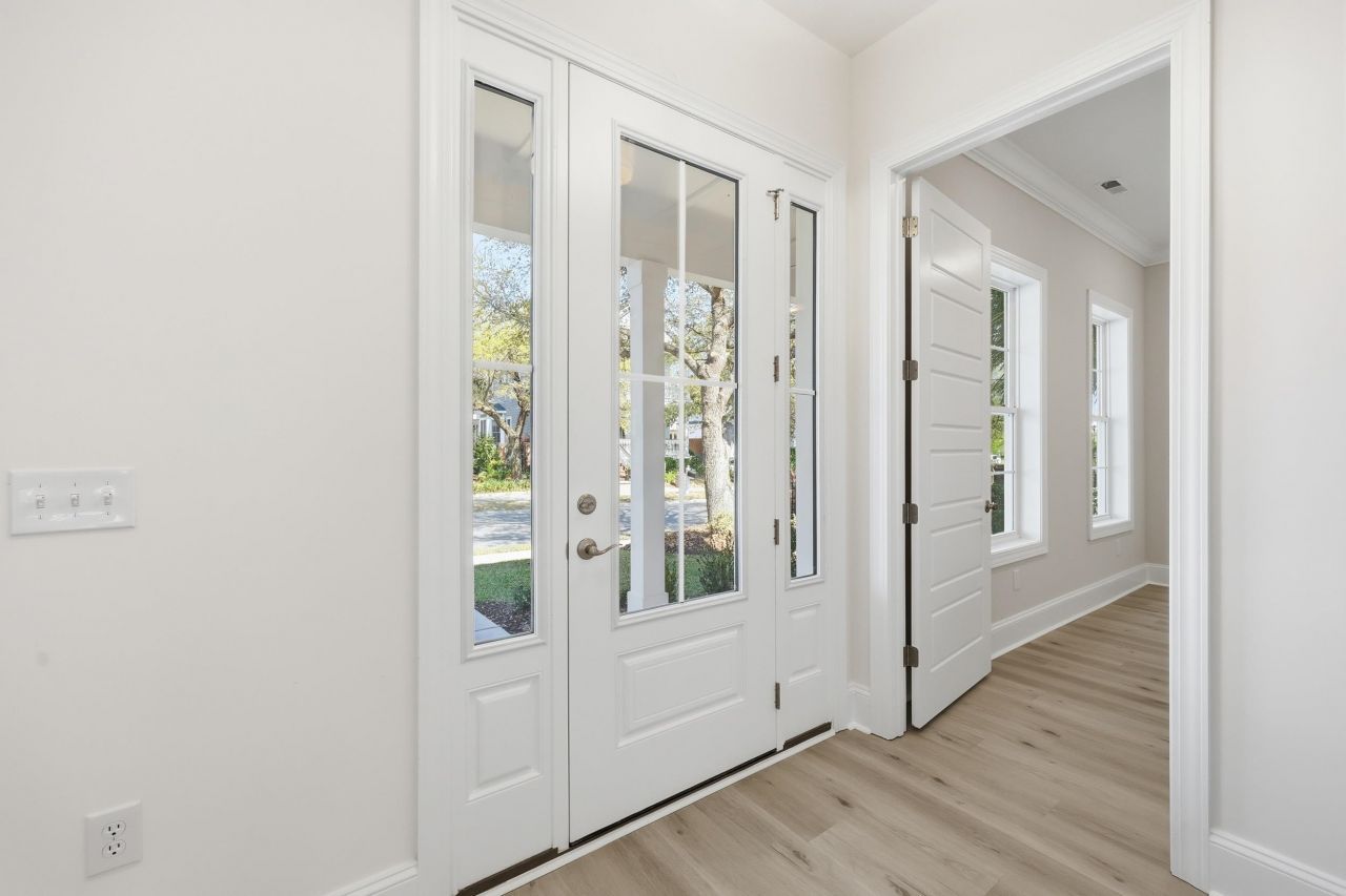 1508 James Island Ave. Photo 4