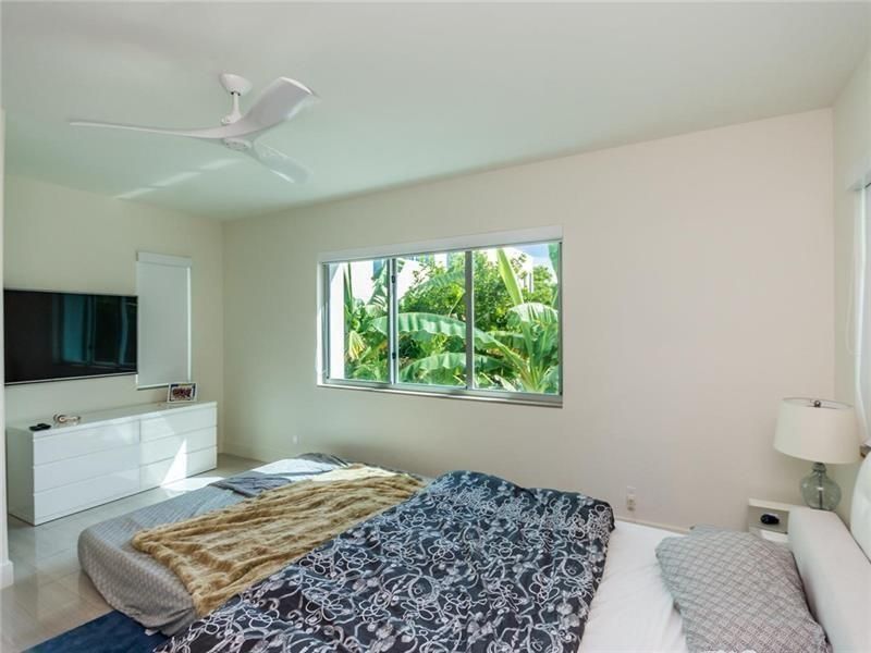 240 Shore Court, Lauderdale by the Sea, FL 33308 Photo