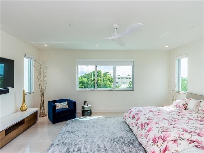 240 Shore Court, Lauderdale by the Sea, FL 33308 Photo