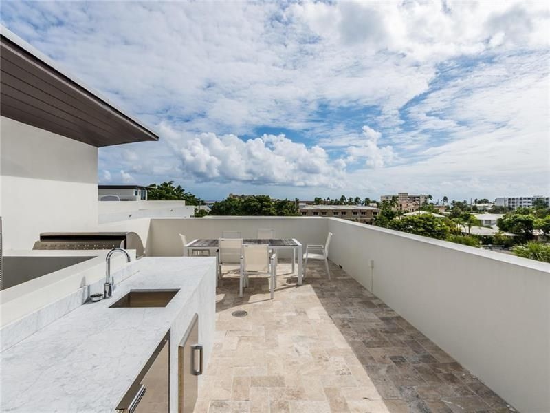 240 Shore Court, Lauderdale by the Sea, FL 33308 Photo