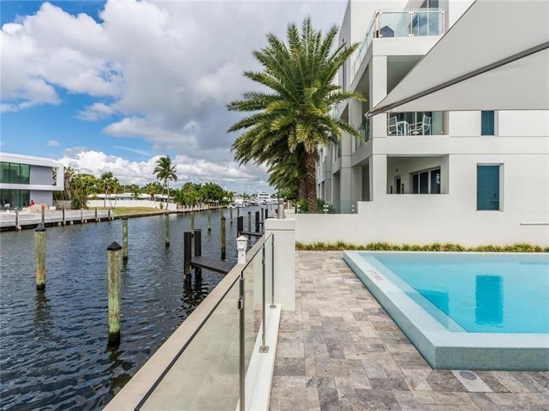 240 Shore Court, Lauderdale by the Sea, FL 33308 Photo