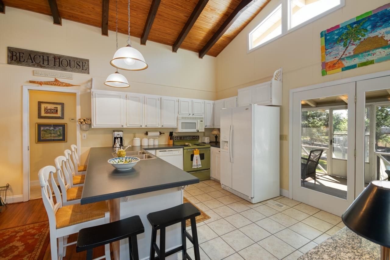 42 Fiesta Drive, Alligator Point, FL 32346 Photo