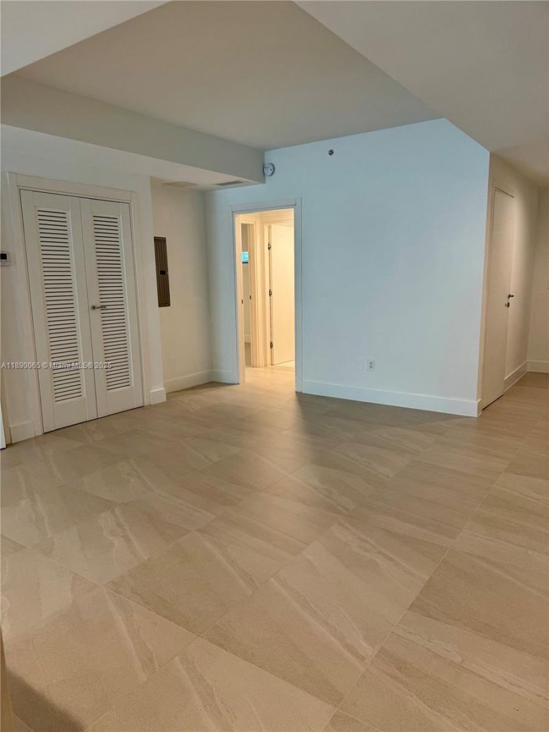 1150 102nd St, Unit 303, Bay Harbor Islands, FL 33154 Photo