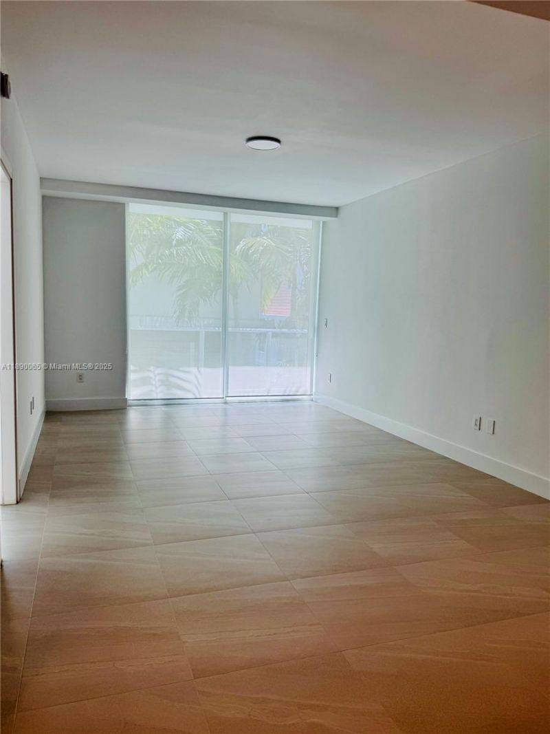 1150 102nd St, Unit 303, Bay Harbor Islands, FL 33154 Photo