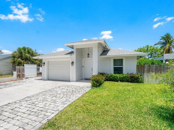 625 Forest Hill Boulevard, West Palm Beach, FL 33405