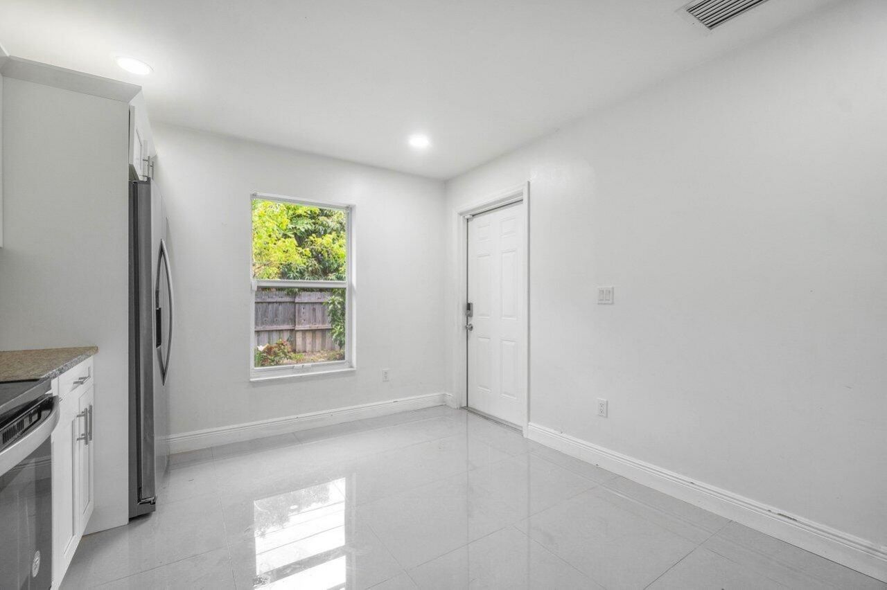 625 Forest Hill Boulevard, West Palm Beach, FL 33405 Photo