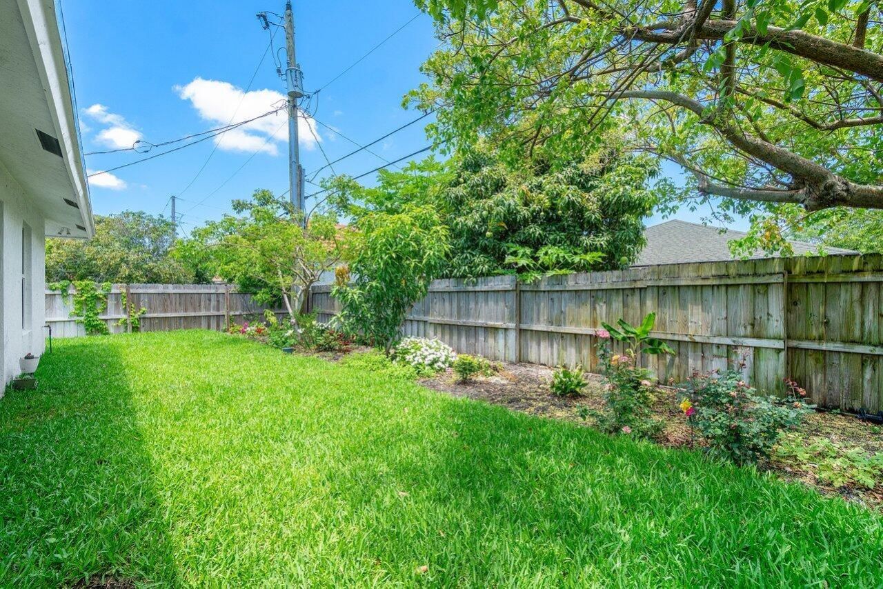 625 Forest Hill Boulevard, West Palm Beach, FL 33405 Photo