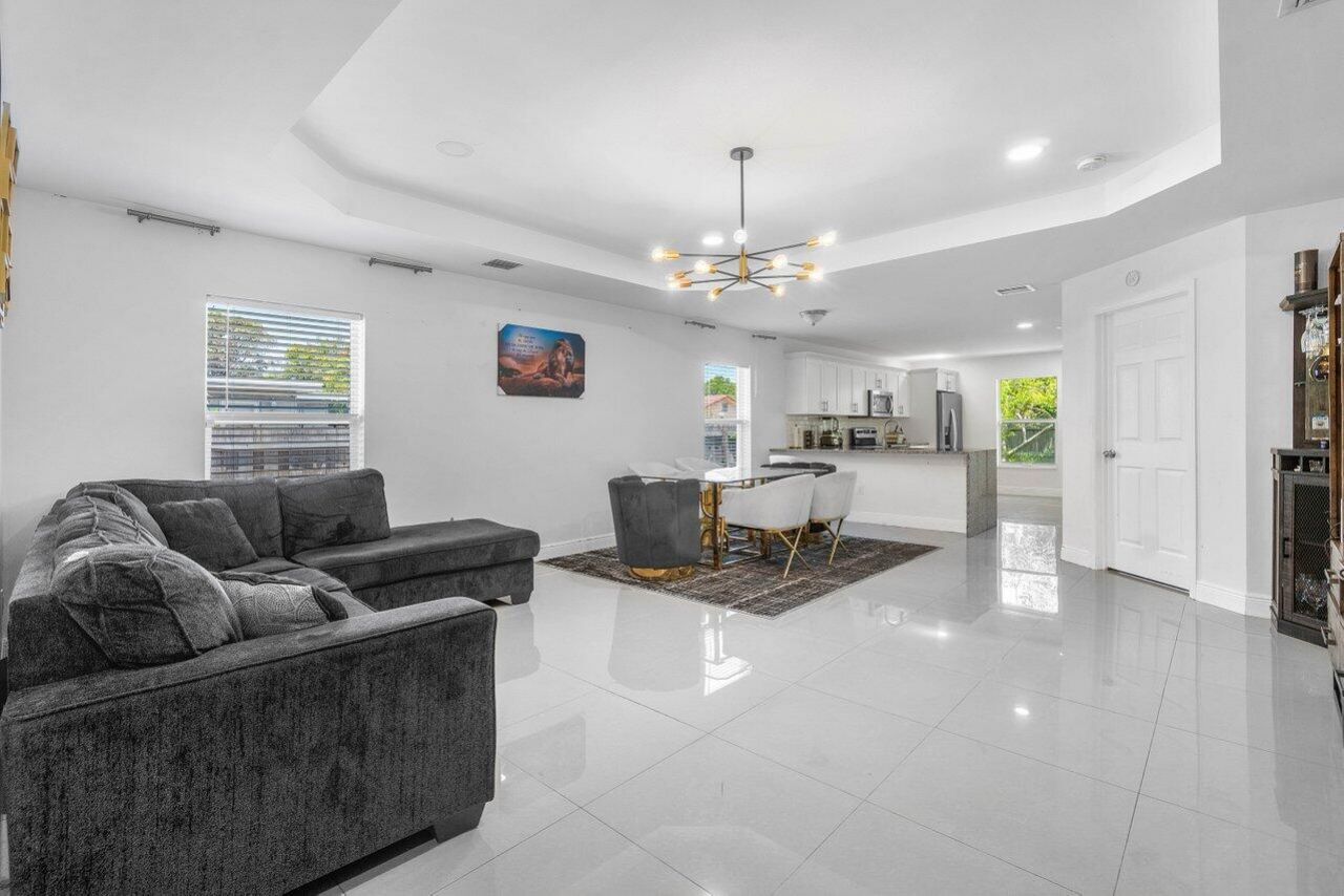 625 Forest Hill Boulevard, West Palm Beach, FL 33405 Photo