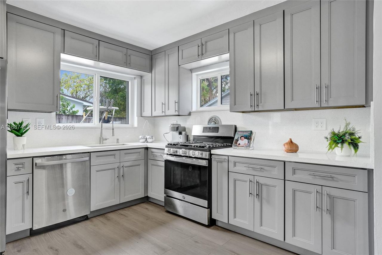 9021 SW 197th St, Cutler Bay, FL 33157 Photo