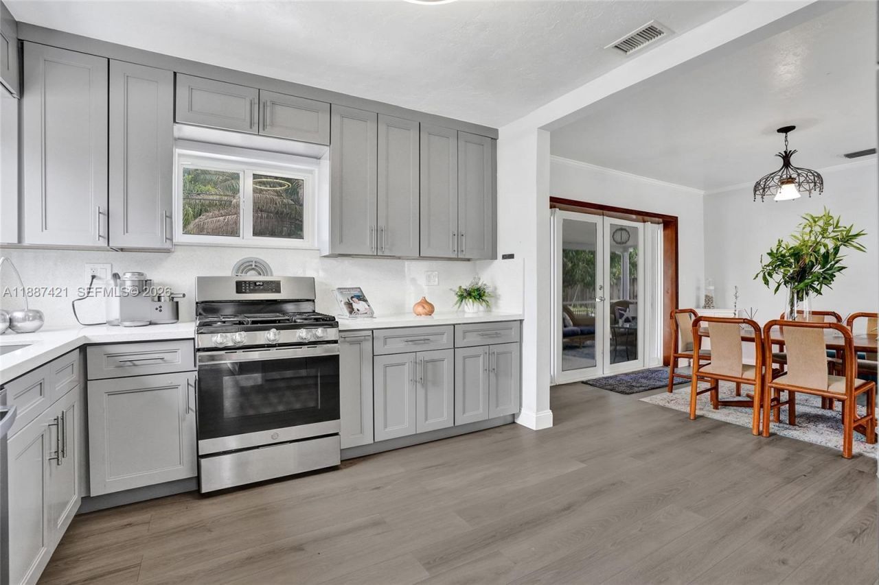 9021 SW 197th St, Cutler Bay, FL 33157 Photo