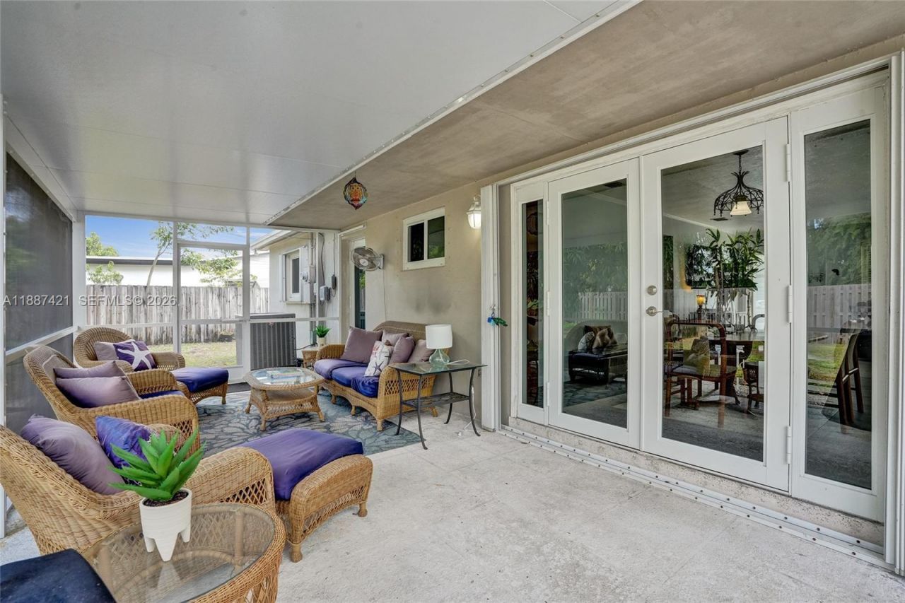 9021 SW 197th St, Cutler Bay, FL 33157 Photo