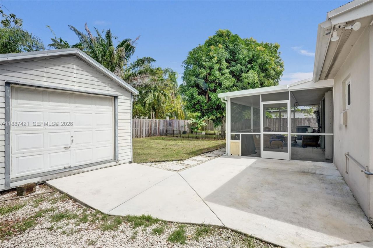 9021 SW 197th St, Cutler Bay, FL 33157 Photo