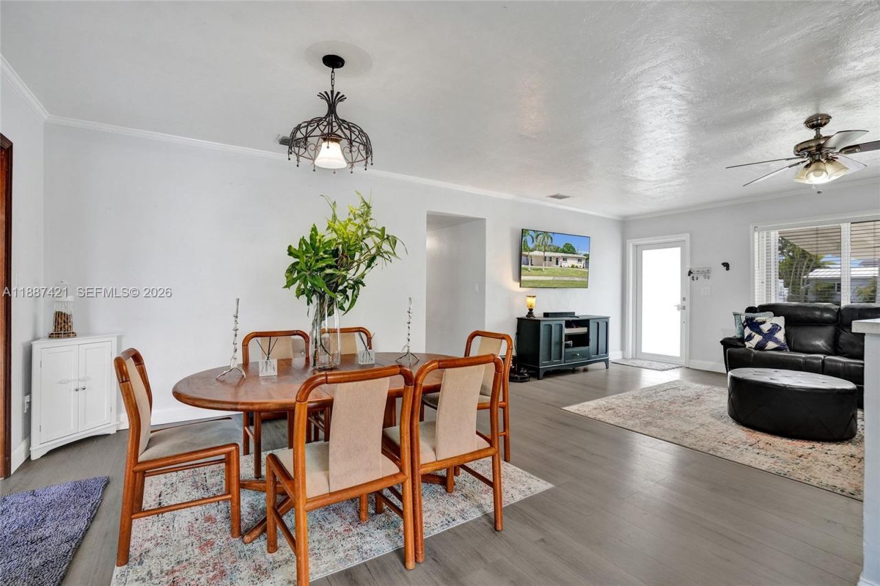 9021 SW 197th St, Cutler Bay, FL 33157 Photo