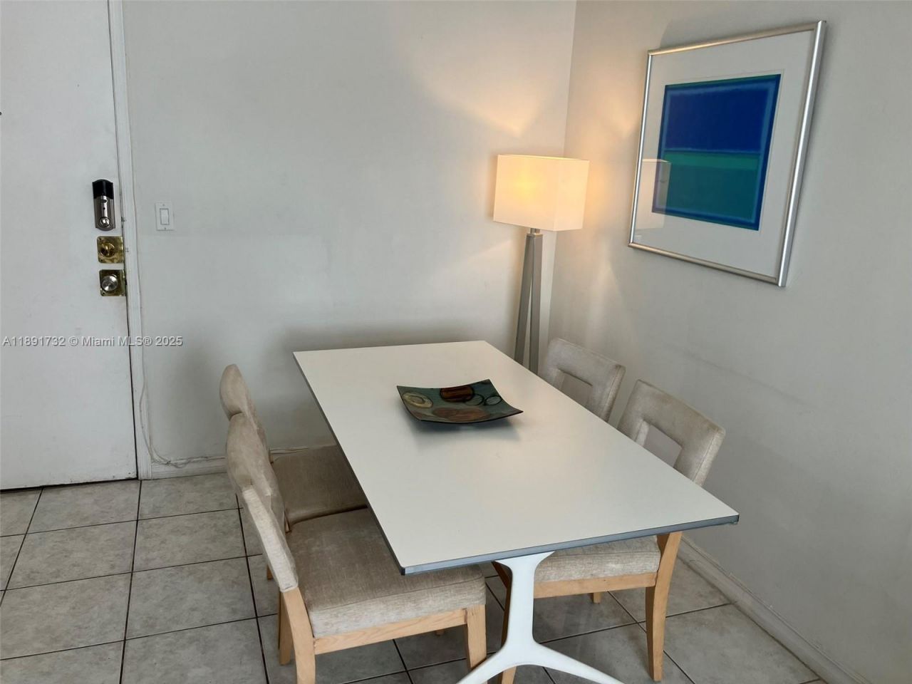 335 Ocean Dr, Unit 306, Miami Beach, FL 33139 Photo