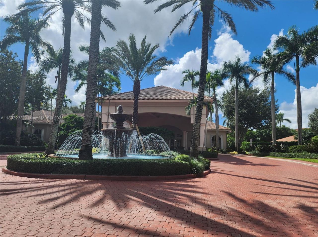 7557 NW 18th Dr, Pembroke Pines, FL 33024 Photo