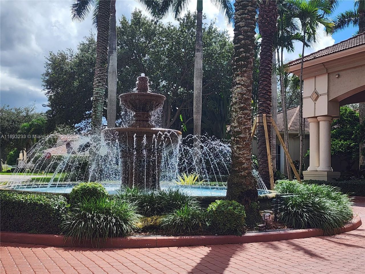 7557 NW 18th Dr, Pembroke Pines, FL 33024 Photo