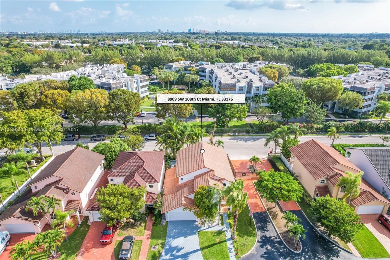 8909 SW 108th Cir Ct, Miami, FL 33176 Photo