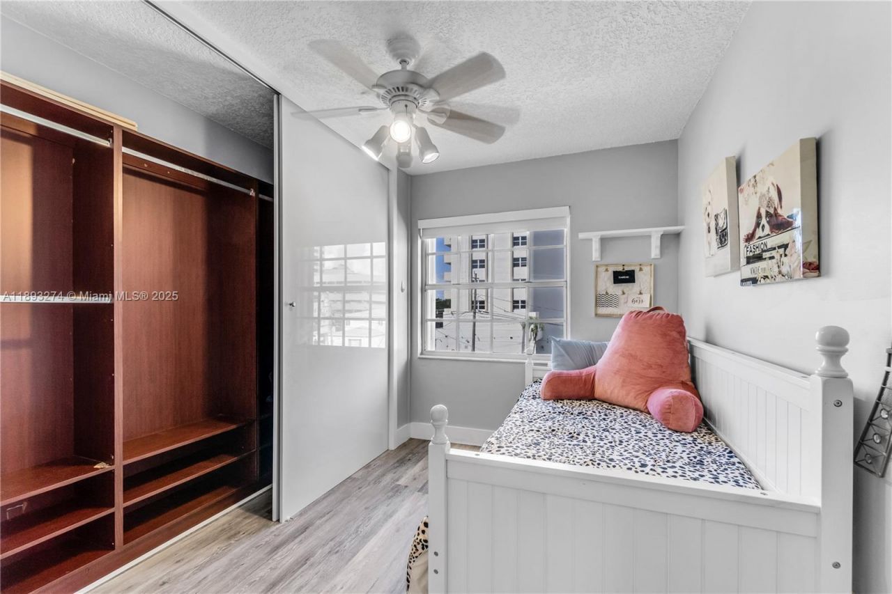 349 Virginia St, Hollywood, FL 33019 Photo