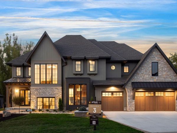 16474 48th Place N, Plymouth, MN 55446