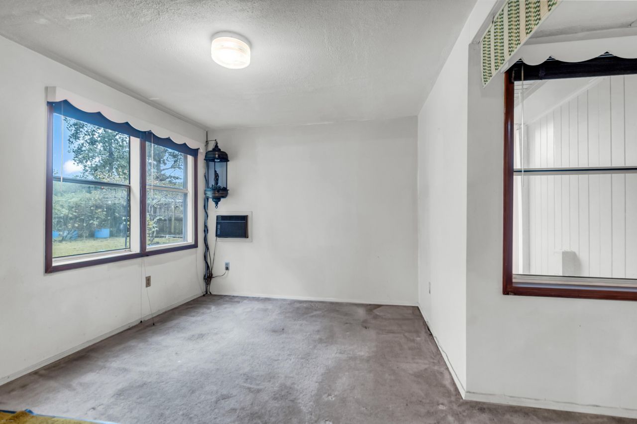 208 Mary Scott Drive Photo 17