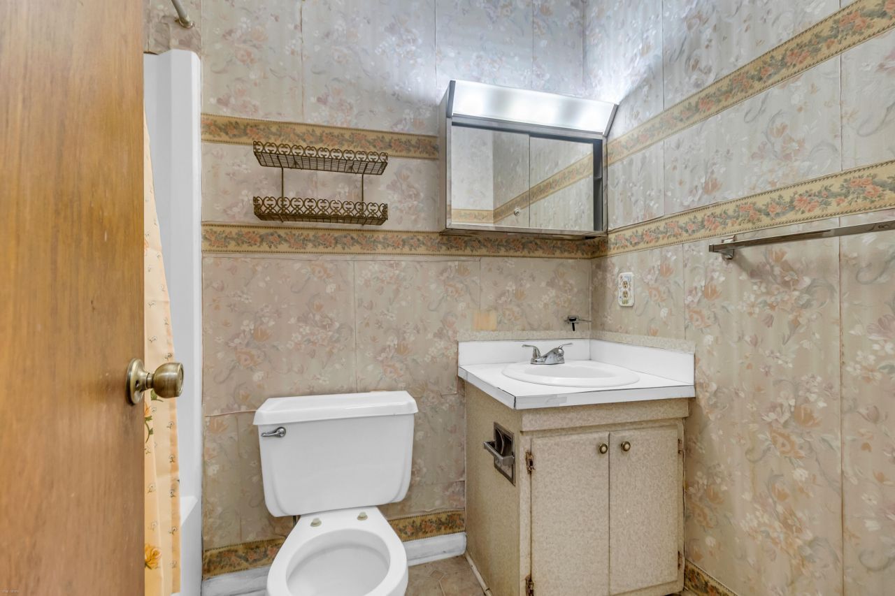 208 Mary Scott Drive Photo 22