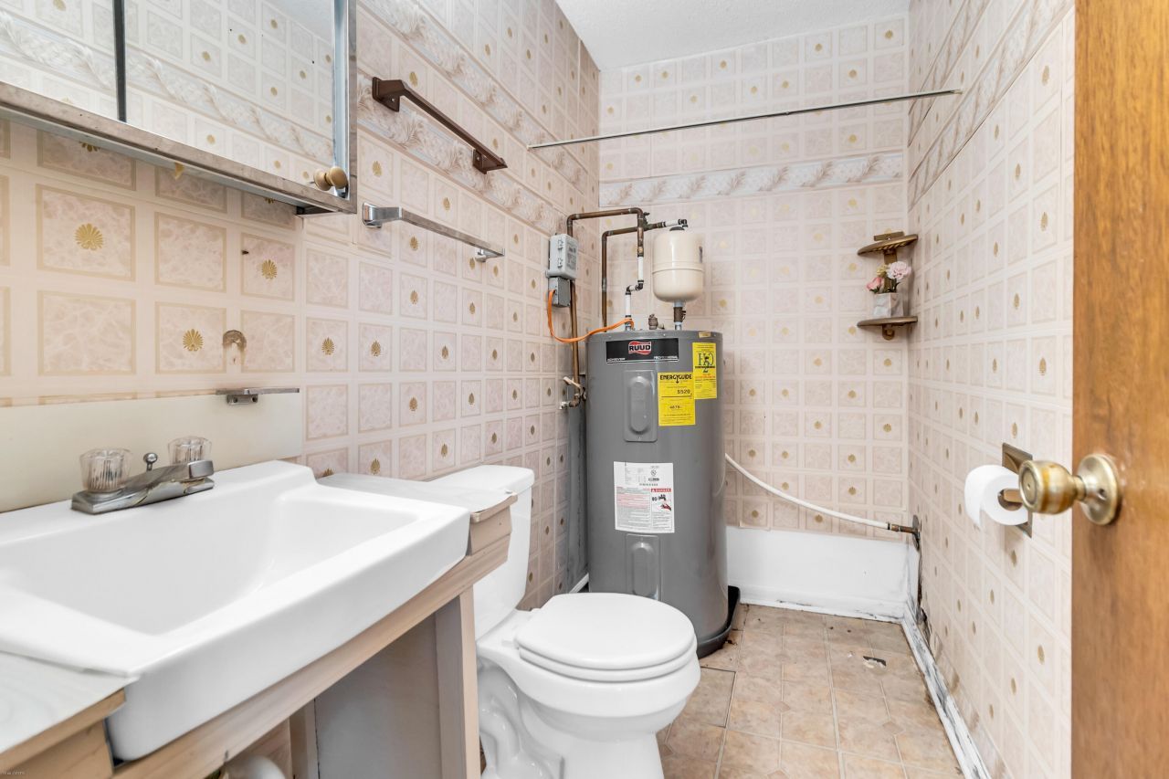 208 Mary Scott Drive Photo 25