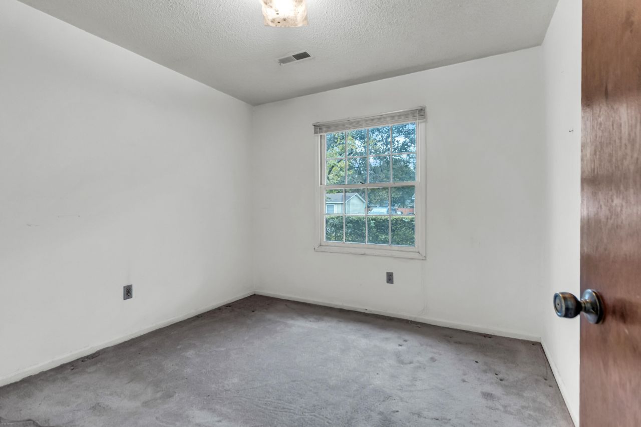 208 Mary Scott Drive Photo 26