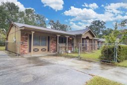 208 Mary Scott Drive photo 4