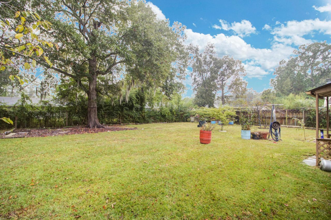 208 Mary Scott Drive Photo 33