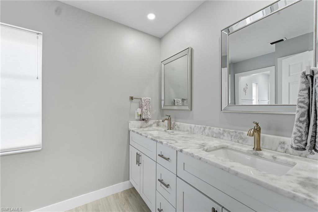 1310 SW 19th Ln, Cape Coral, FL 33991 Photo