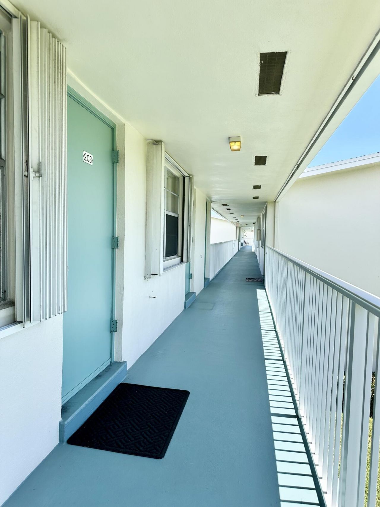 740 Horizons W, Unit 203, Boynton Beach, FL 33435 Photo