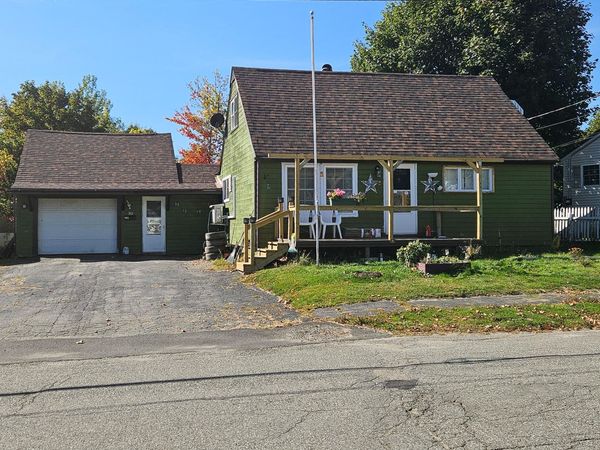 30 Park Street, East Millinocket, ME 04430