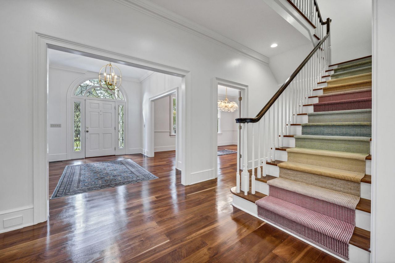 1176 Moore Road Photo 16