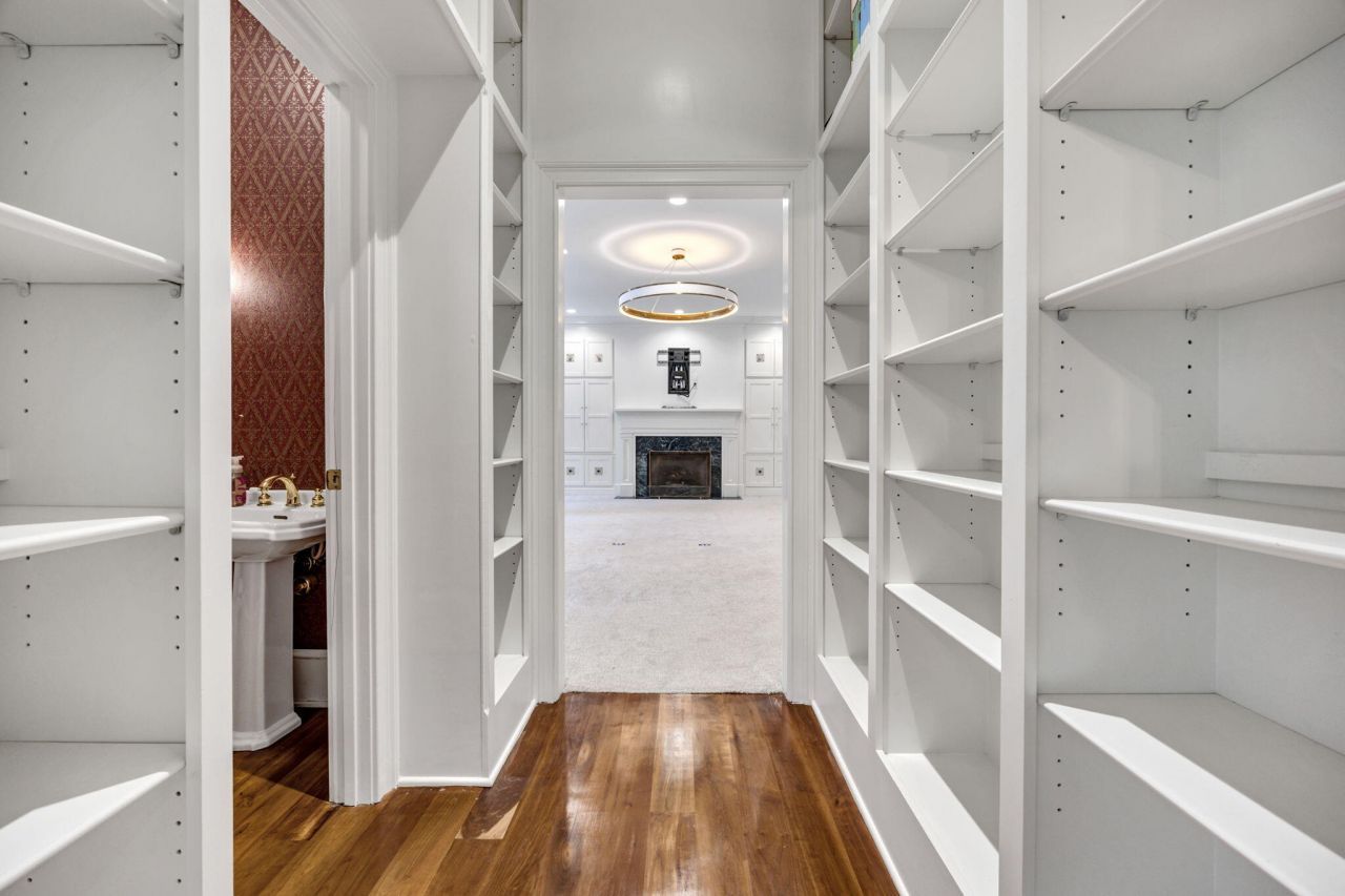 1176 Moore Road Photo 38