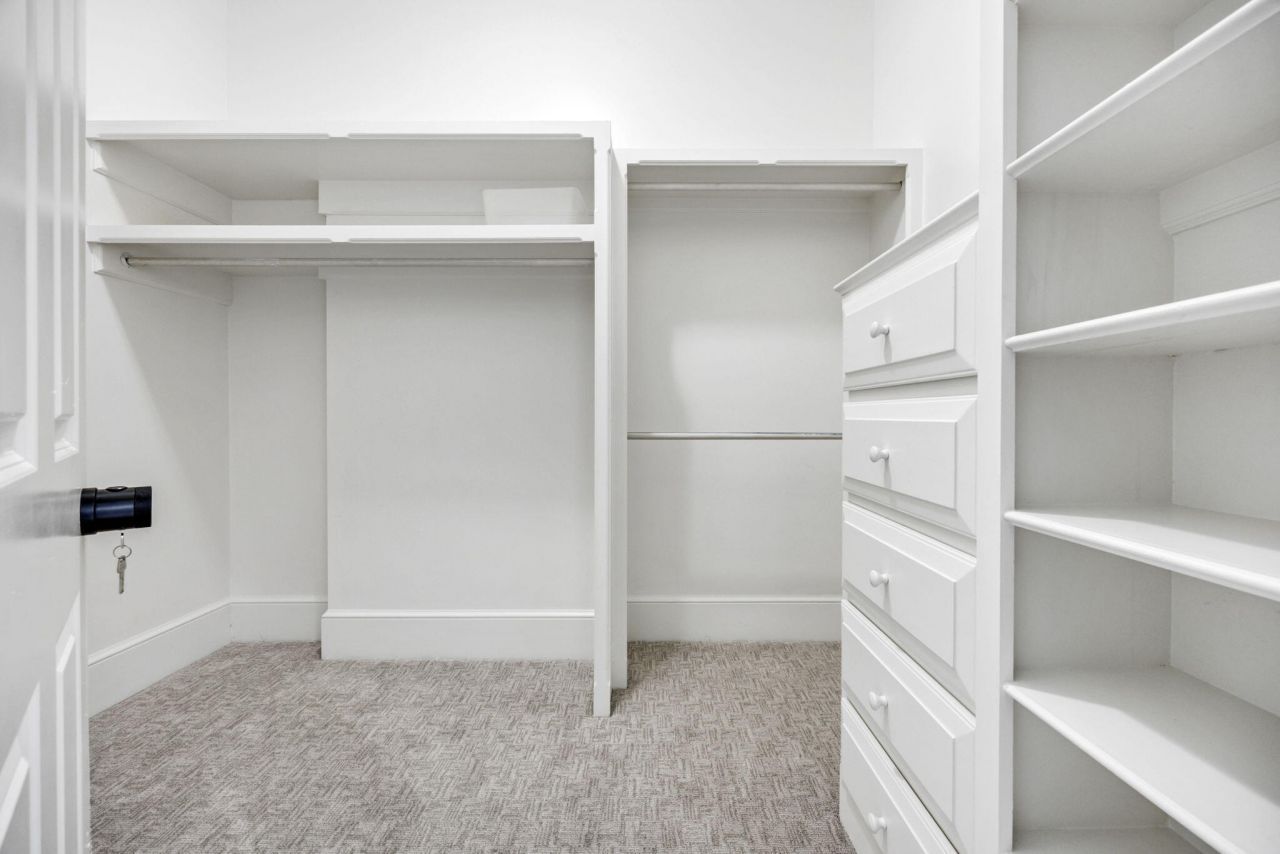 1176 Moore Road Photo 44