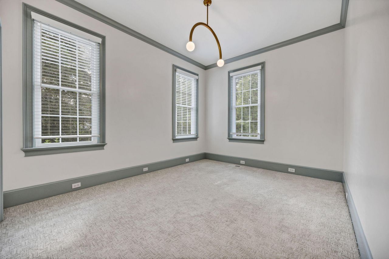 1176 Moore Road Photo 46