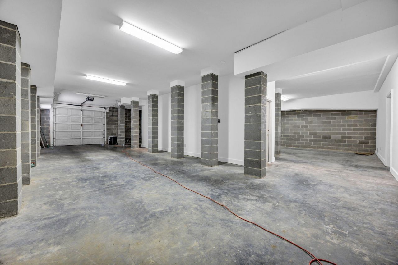 1176 Moore Road Photo 66