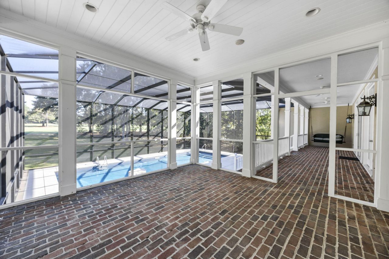 1176 Moore Road Photo 68