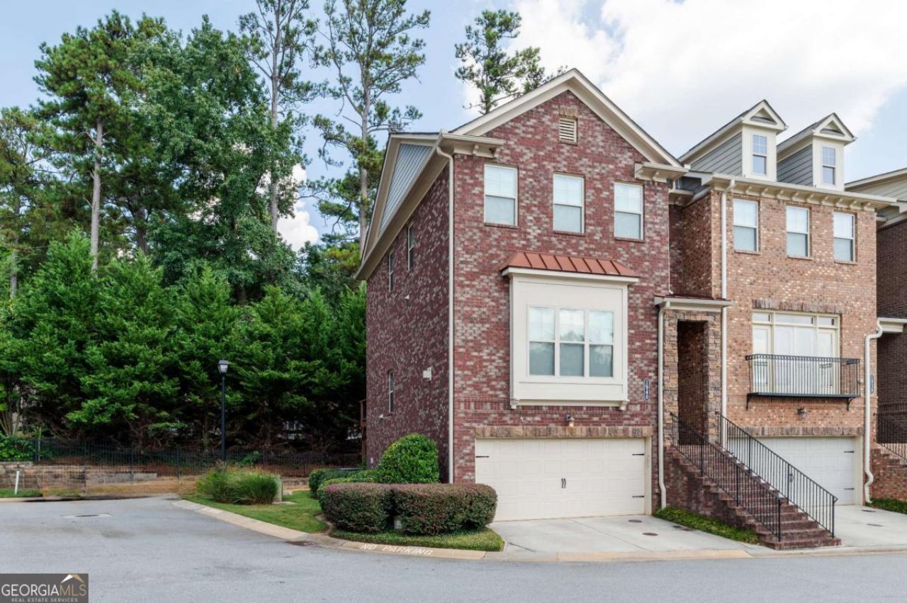 1940 Townsend Court Ne, Unit 15, Atlanta, GA 30329 Main Photo