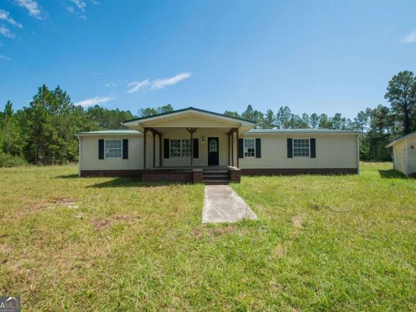 190 Forest Lake Drive, Folkston, GA 31537
