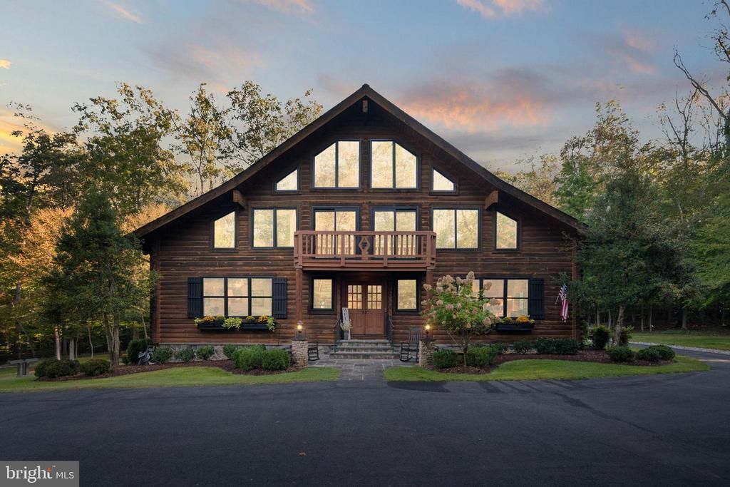 4791 WINTERGREEN COURT, WOODBRIDGE, VA 22192