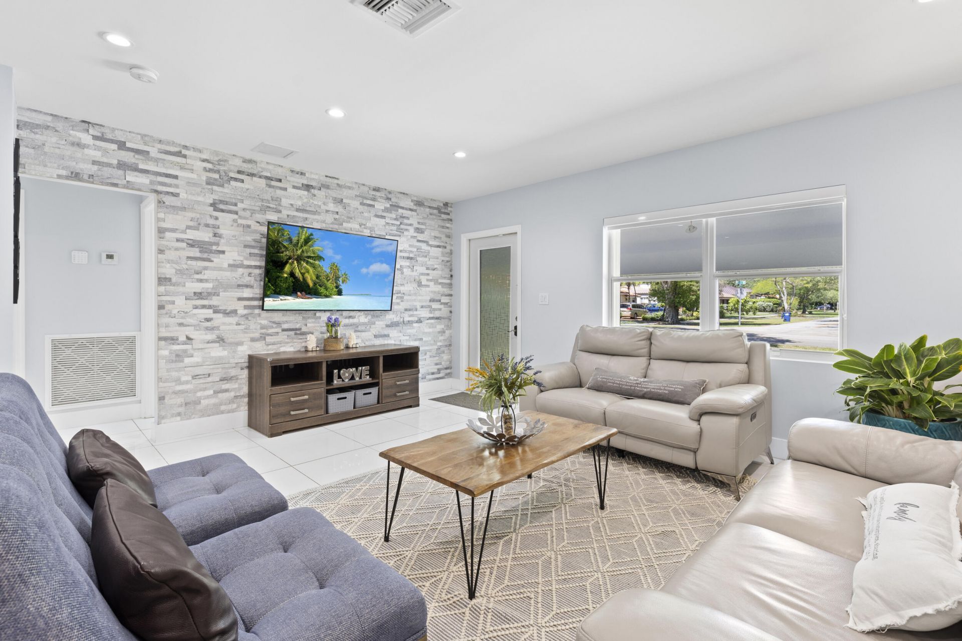 297 Minola Drive, Miami Springs, FL 33166 Photo