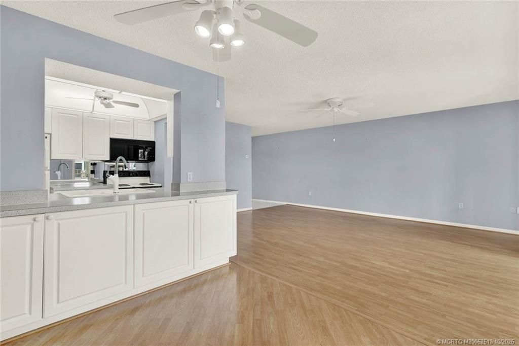 1950 SW Palm City Road, Unit 3-207, Stuart, FL 34994 Photo