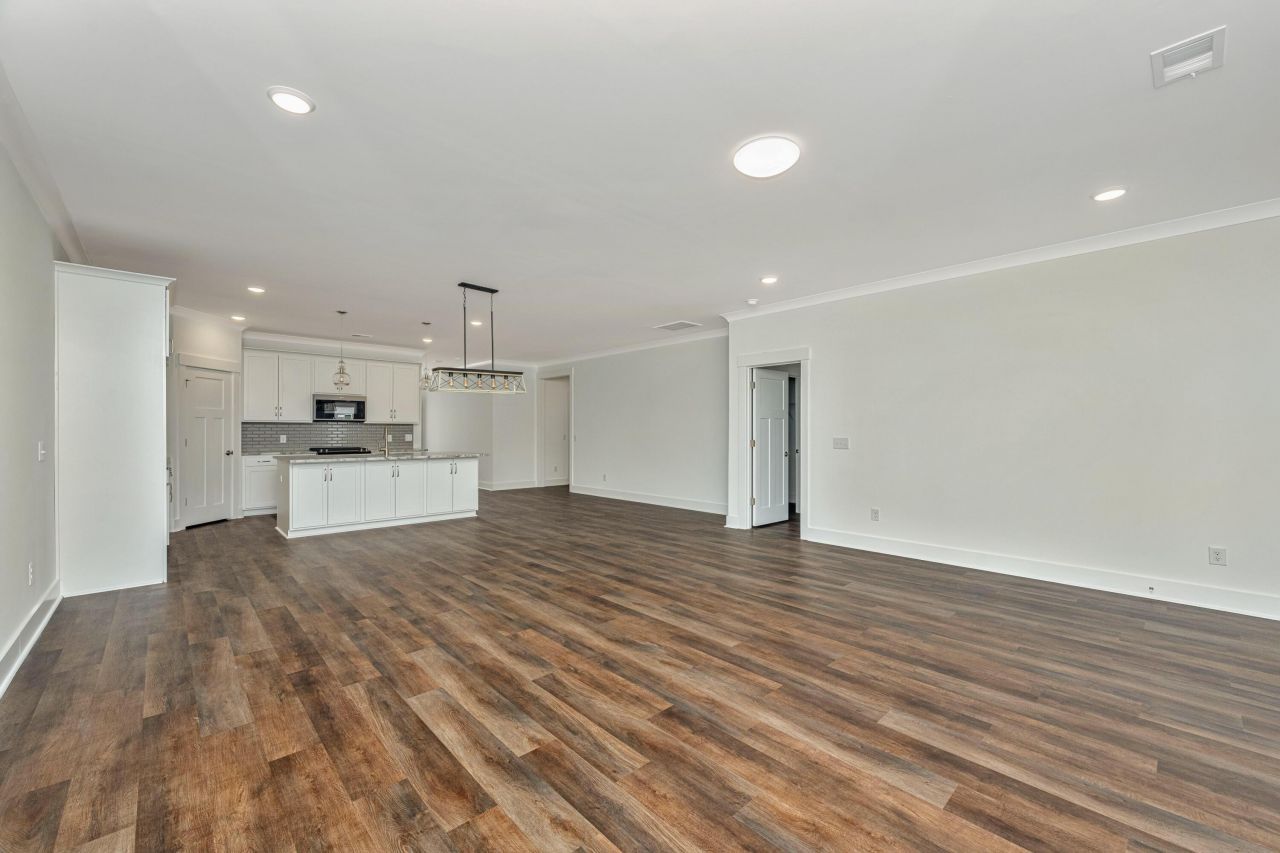 166 Darby Meadow Lane Photo 10