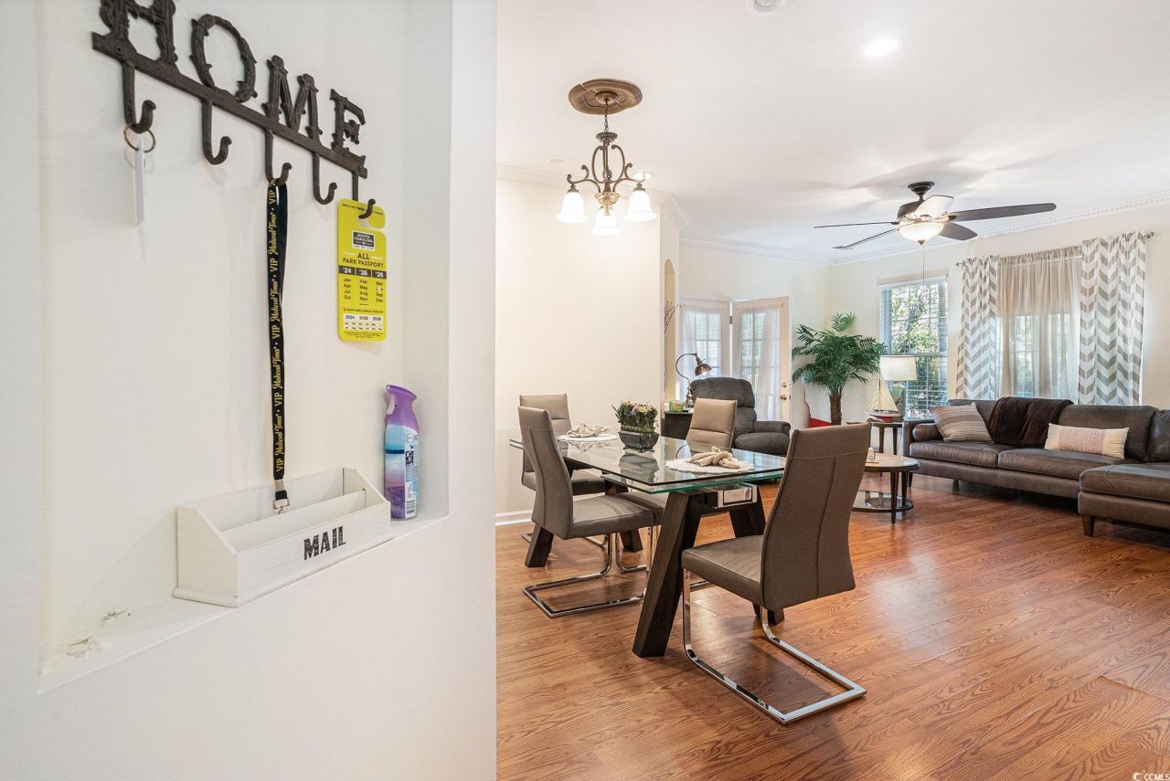 4437 Lady Banks Ln. Photo 6