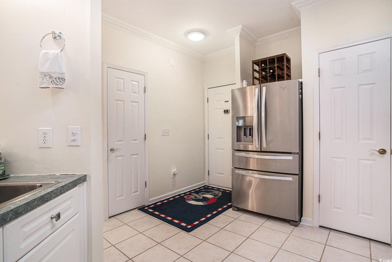 4437 Lady Banks Ln. Photo 8